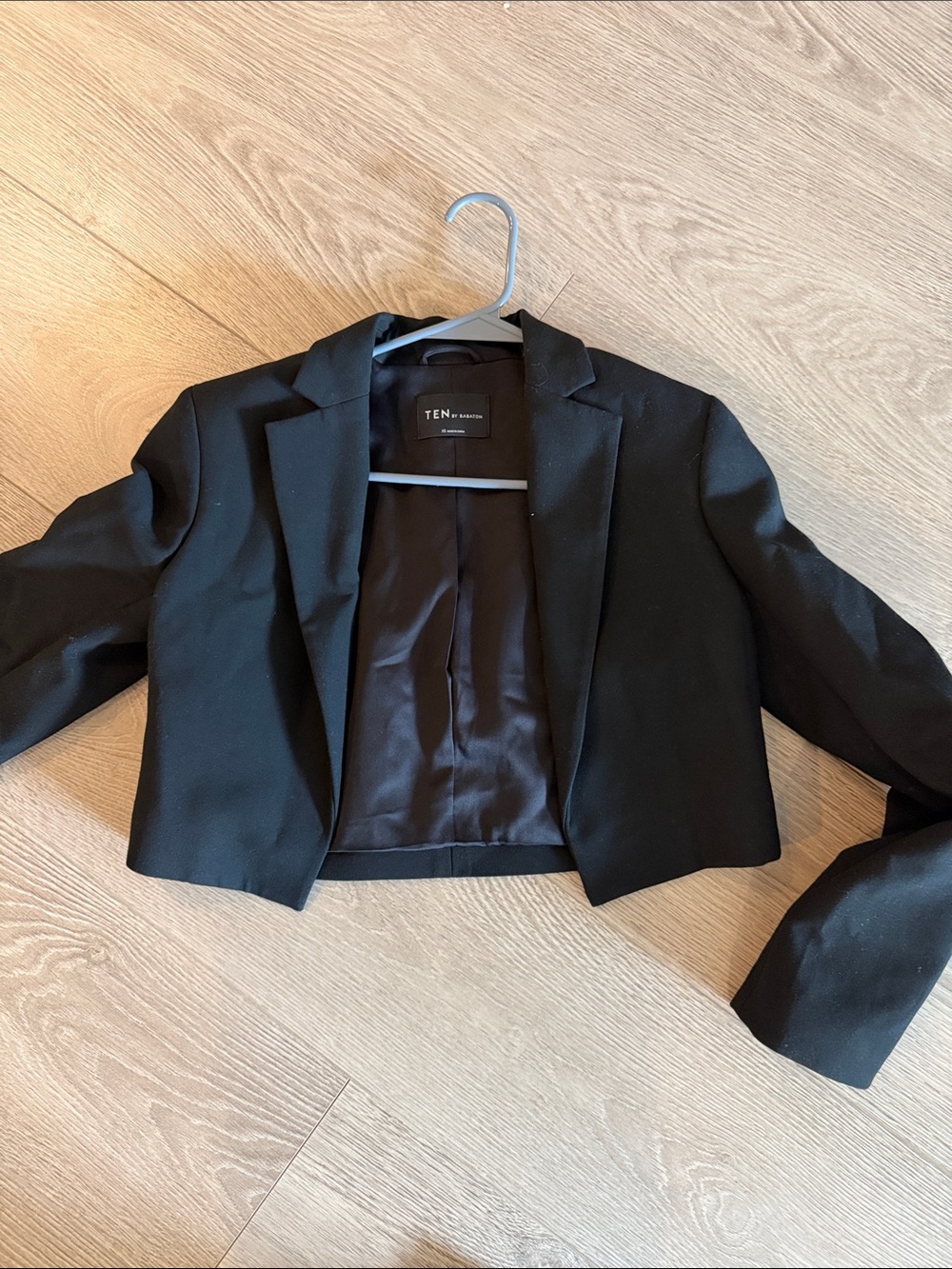 TEN by Bavarian Black Cropped Blazer
